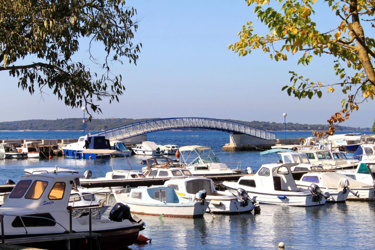 Apartments With A Parking Space Valbandon, Fazana - 7296 Štinjan Екстериор снимка