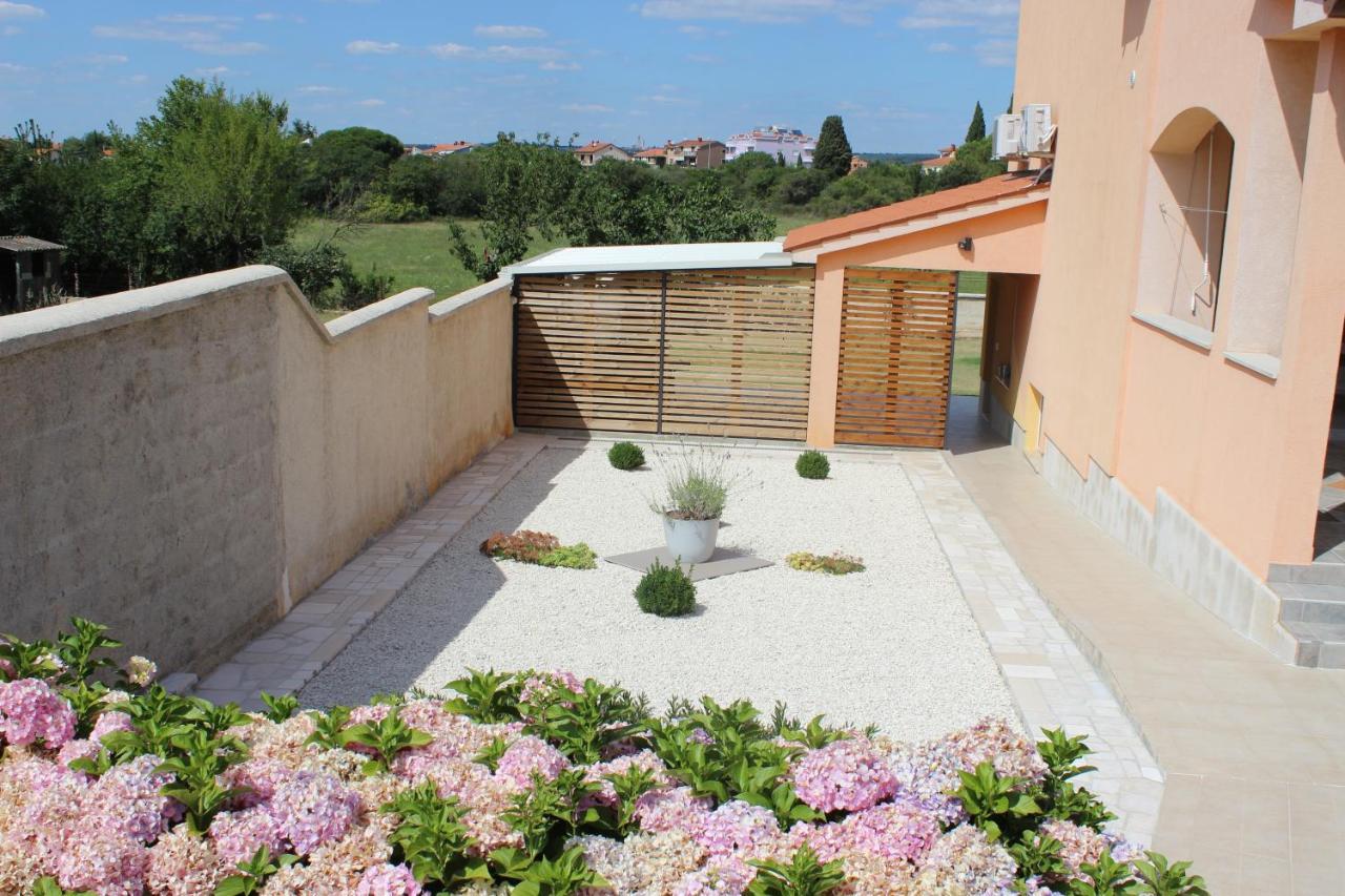 Apartments With A Parking Space Valbandon, Fazana - 7296 Štinjan Екстериор снимка